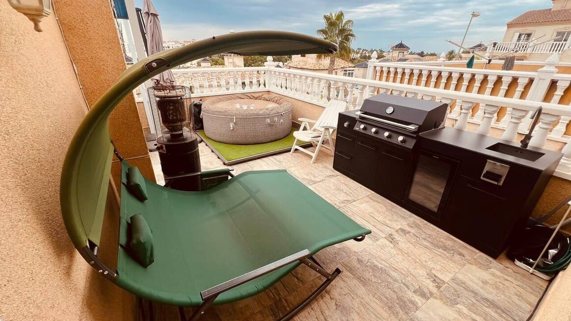 3 soveværelse Villa til salg i Orihuela Costa med swimmingpool - € 299.950 (Ref: 10175874)