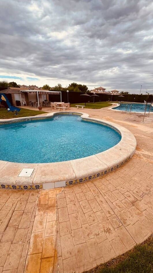 3 soveværelse Villa til salg i Orihuela Costa med swimmingpool - € 299.950 (Ref: 10175874)