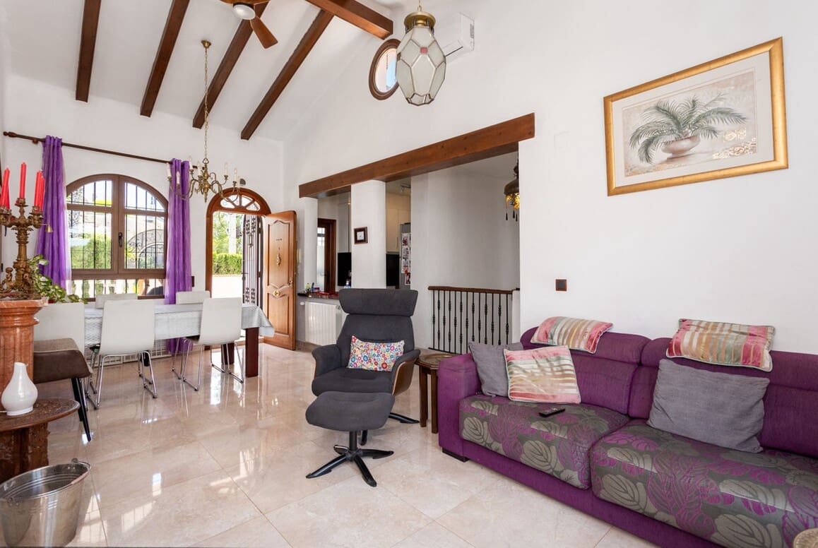 4 soveværelse Villa til salg i Orihuela Costa med swimmingpool garage - € 750.000 (Ref: 10175875)