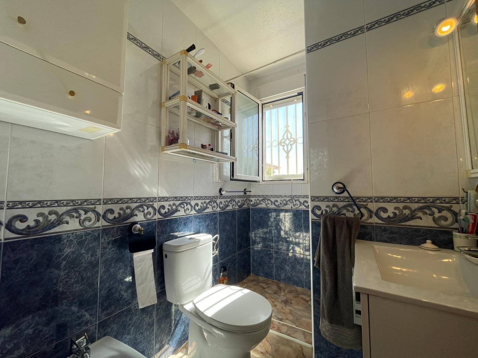 4 slaapkamer Villa te koop in Cabo Roig met zwembad garage - € 560.000 (Ref: 10175876)