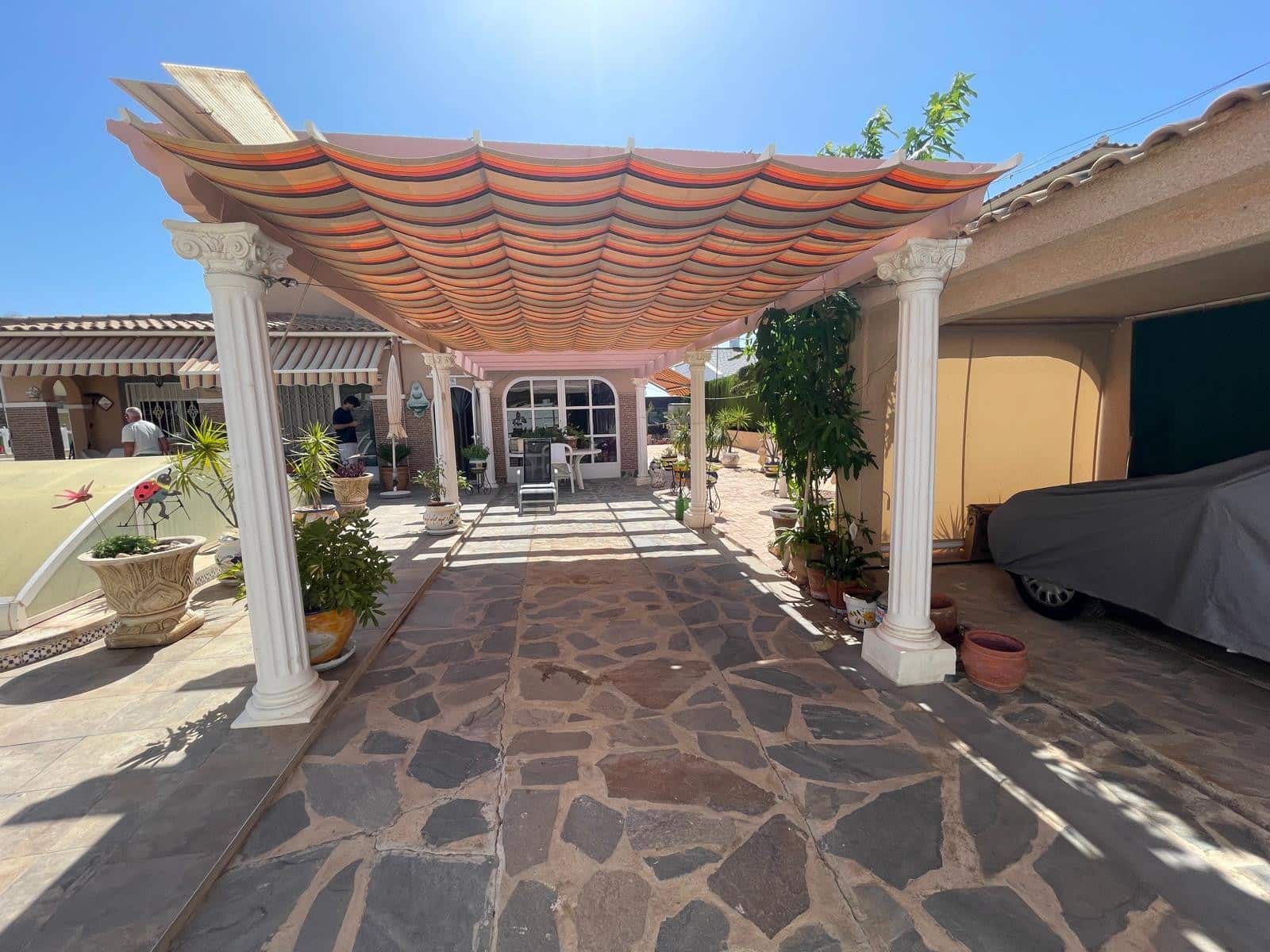 4 slaapkamer Villa te koop in Cabo Roig met zwembad garage - € 560.000 (Ref: 10175876)