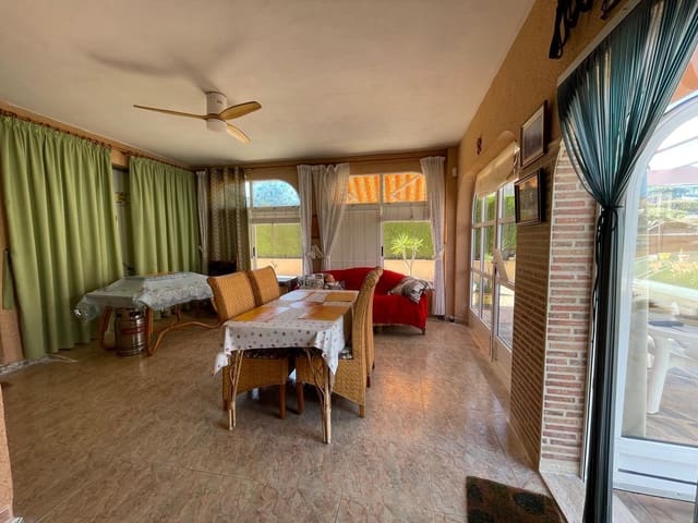 4 chambre Villa/Maison à vendre à Cabo Roig, Orihuela avec piscine garage - 560 000 € (Ref: 10175876)