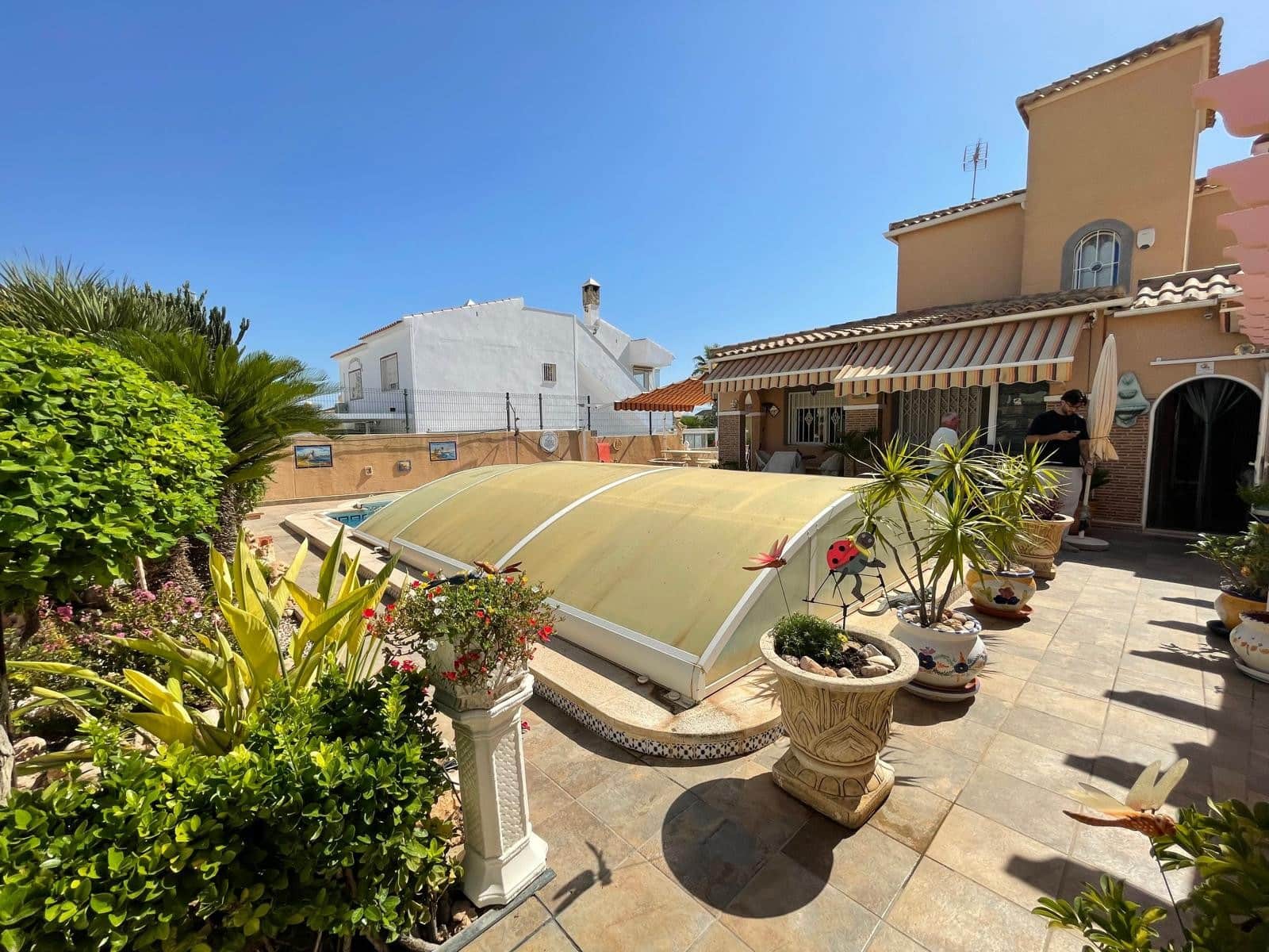 4 slaapkamer Villa te koop in Cabo Roig met zwembad garage - € 560.000 (Ref: 10175876)