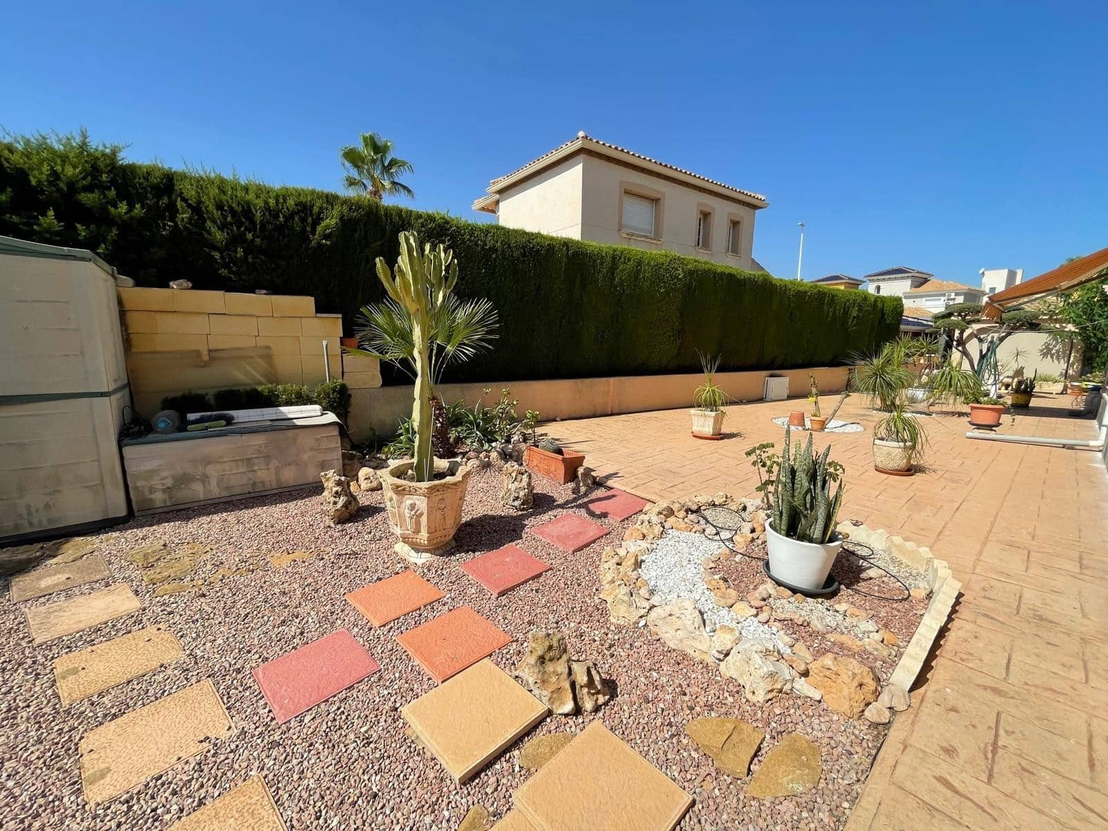 4 slaapkamer Villa te koop in Cabo Roig met zwembad garage - € 560.000 (Ref: 10175876)