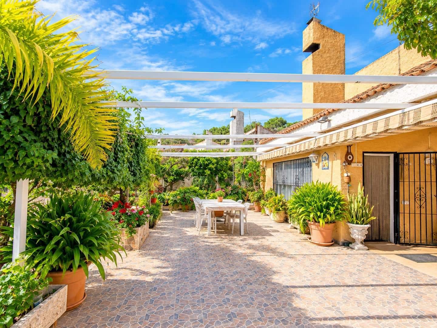 3 slaapkamer Villa te koop in San Miguel de Salinas met zwembad garage - € 369.000 (Ref: 10176964)