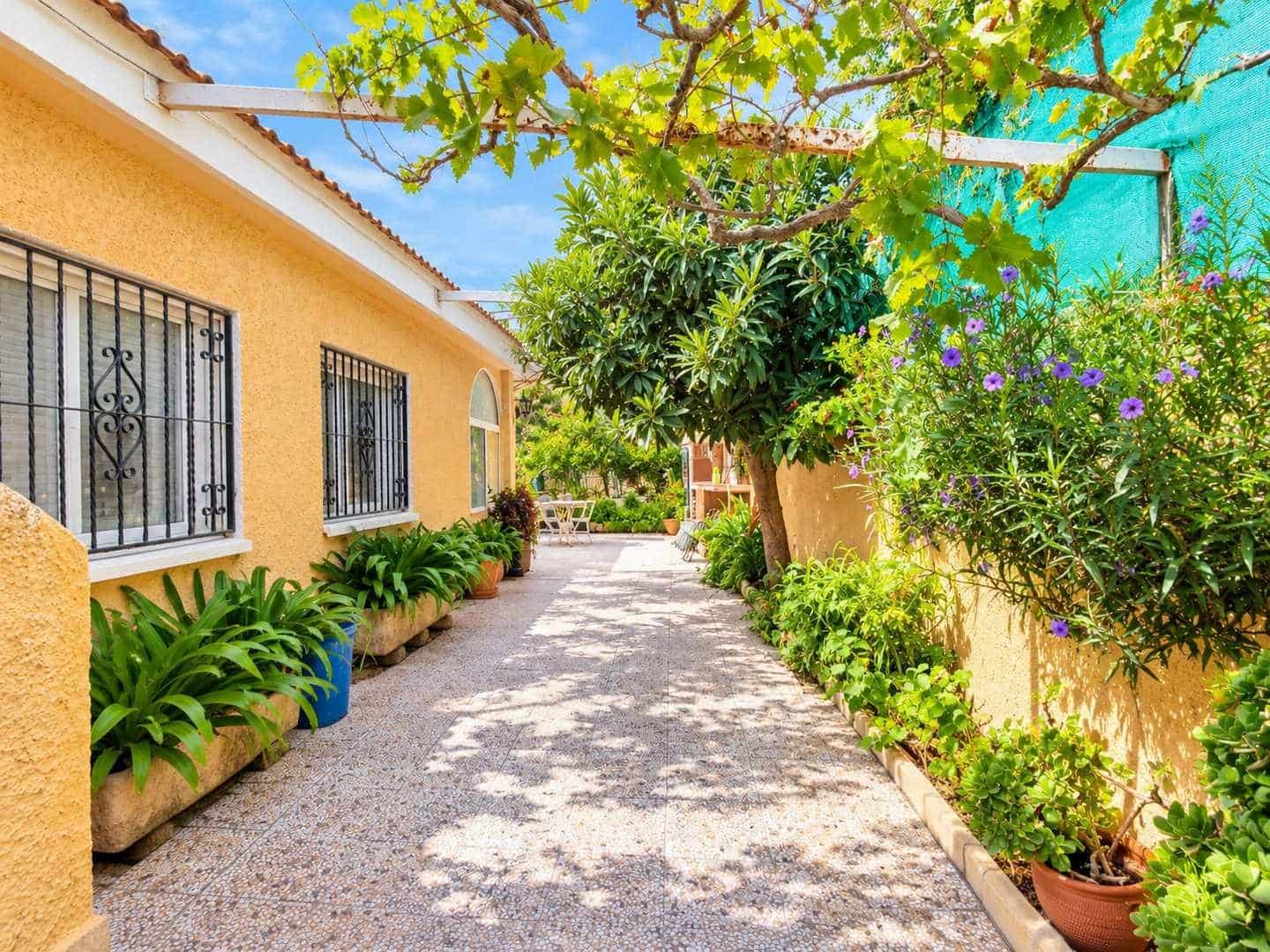 3 slaapkamer Villa te koop in San Miguel de Salinas met zwembad garage - € 369.000 (Ref: 10176964)