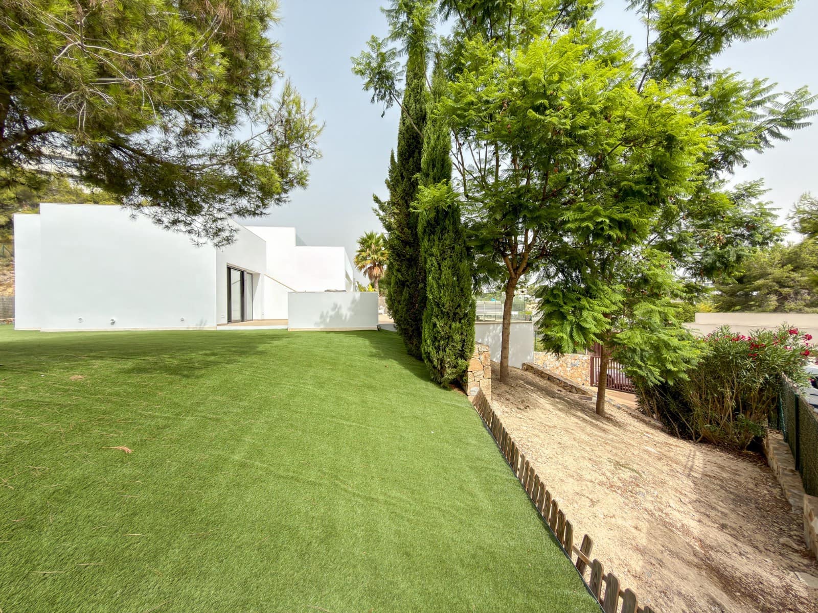 3 sypialnia Willa na sprzedaż w Orihuela Costa z basenem garażem - 995 000 € (Ref: 10176965)