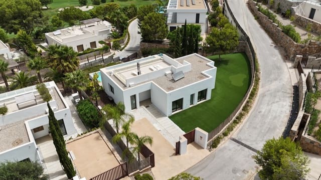 3 sypialnia Willa na sprzedaż w Las Colinas Golf, Orihuela z basenem garażem - 995 000 € (Ref: 10176965)