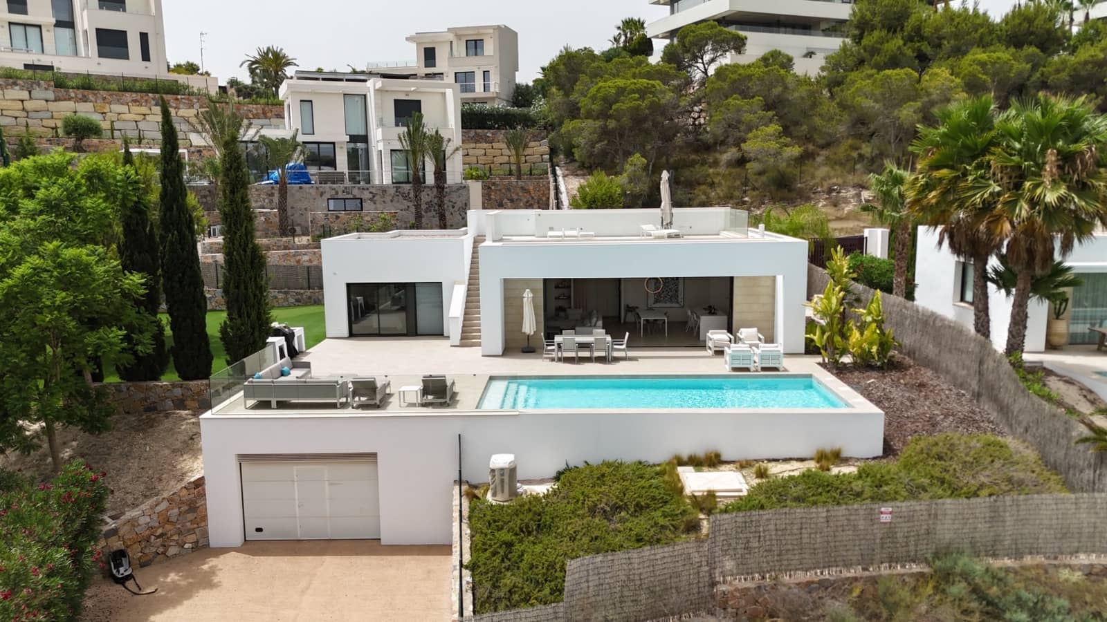 3 sypialnia Willa na sprzedaż w Orihuela Costa z basenem garażem - 995 000 € (Ref: 10176965)