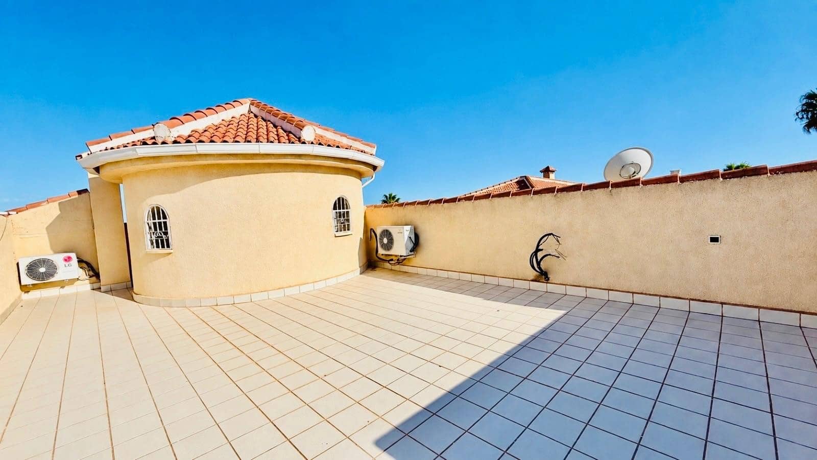4 sypialnia Willa na sprzedaż w Ciudad Quesada z basenem garażem - 569 000 € (Ref: 10176968)