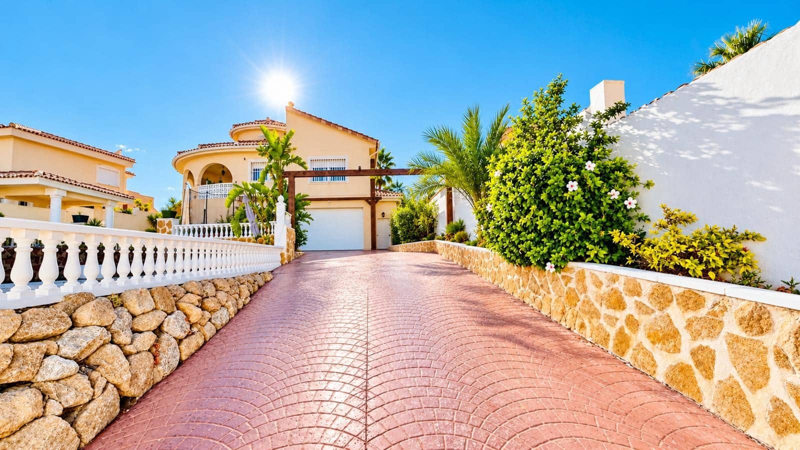 4 sypialnia Willa na sprzedaż w Ciudad Quesada z basenem garażem - 569 000 € (Ref: 10176968)