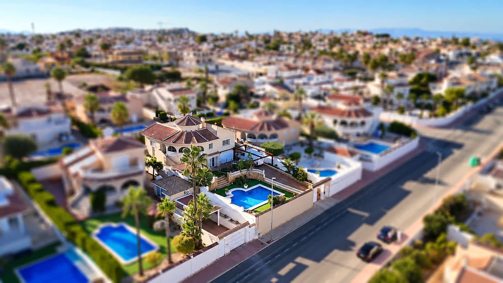 4 sypialnia Willa na sprzedaż w Ciudad Quesada z basenem garażem - 569 000 € (Ref: 10176968)