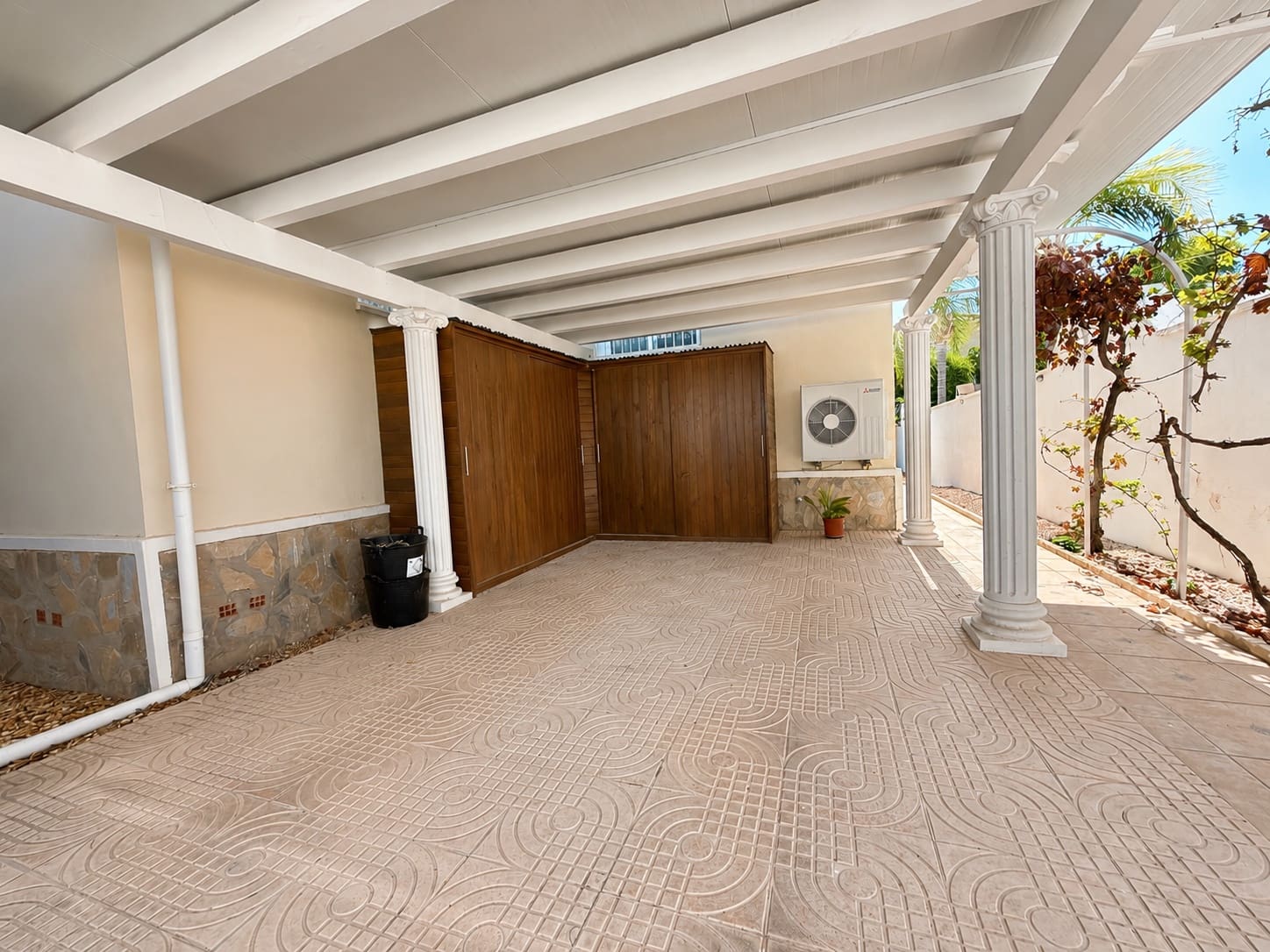 3 slaapkamer Villa te koop in Ciudad Quesada met zwembad garage - € 450.000 (Ref: 10176969)