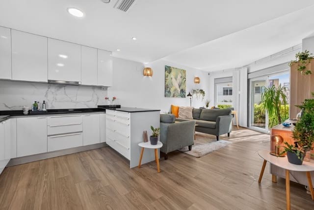 3 quarto Moradia Geminada para venda em La Veleta, Torrevieja com piscina garagem - 439 000 € (Ref: 10176973)