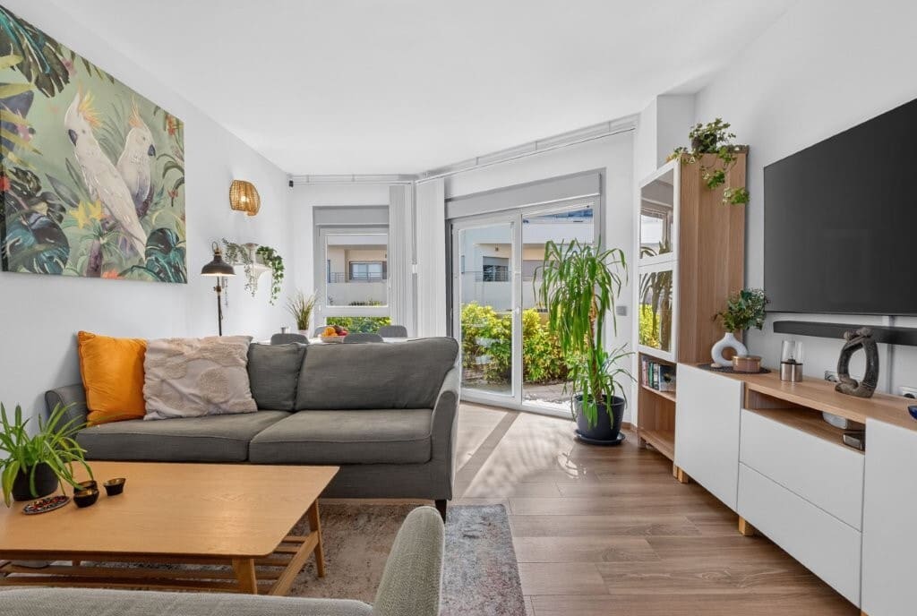 3 quarto Moradia Geminada para venda em La Veleta com piscina garagem - 439 000 € (Ref: 10176973)