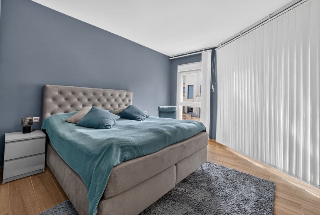 3 quarto Moradia Geminada para venda em La Veleta com piscina garagem - 439 000 € (Ref: 10176973)