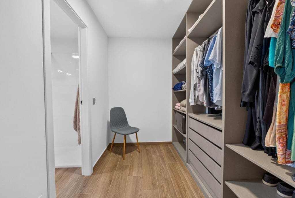 3 quarto Moradia Geminada para venda em La Veleta com piscina garagem - 439 000 € (Ref: 10176973)