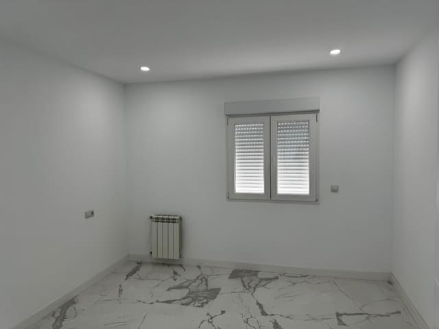5 Zimmer Villa zu verkaufen in Los Balcones mit Pool Garage - 849.000 € (Ref: 10176975)