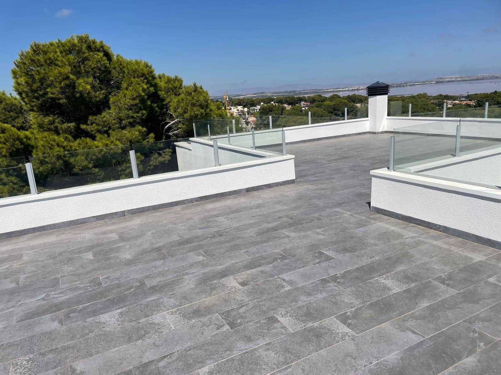 5 Zimmer Villa zu verkaufen in Los Balcones mit Pool Garage - 849.000 € (Ref: 10176975)