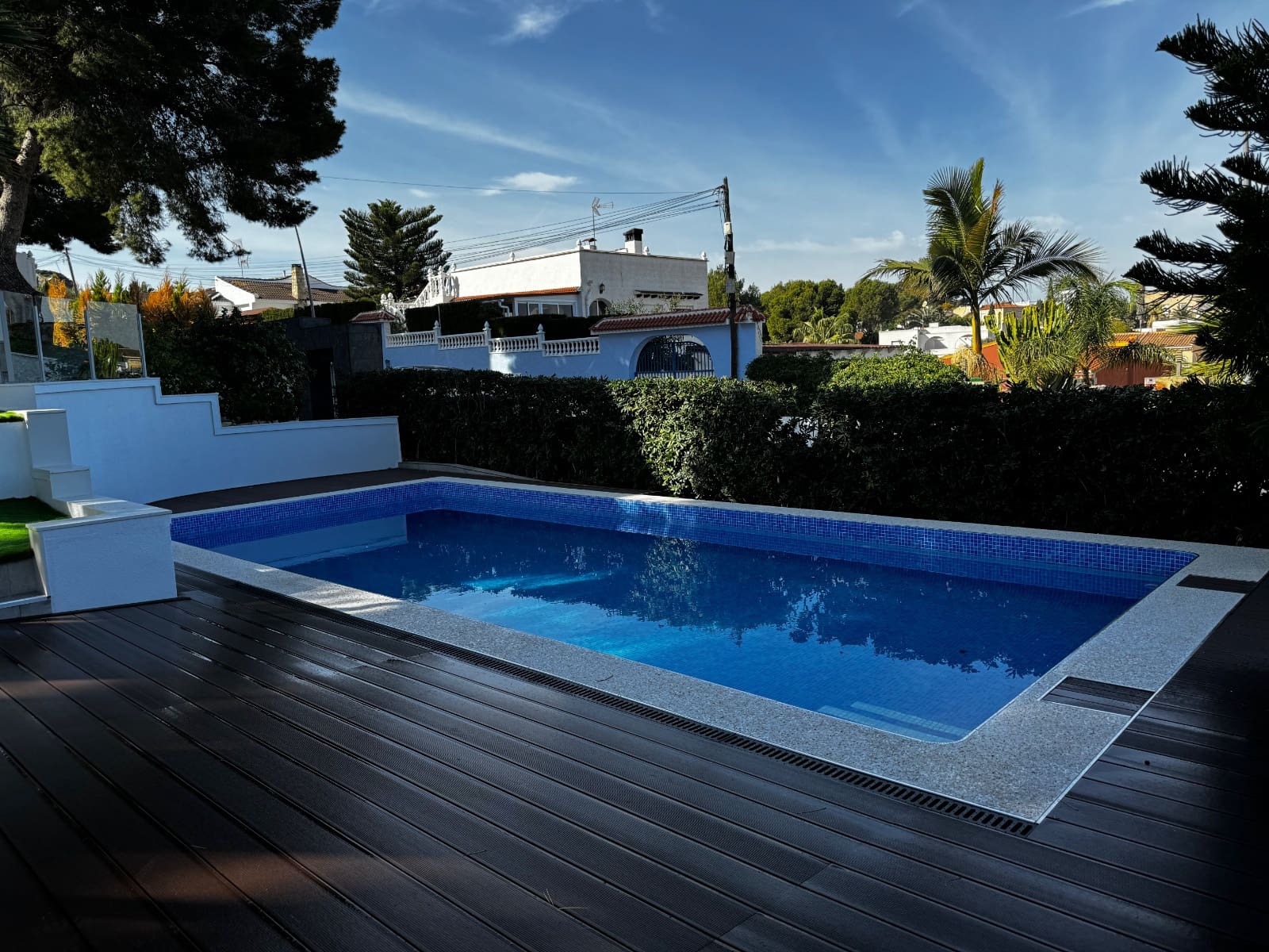 5 Zimmer Villa zu verkaufen in Los Balcones mit Pool Garage - 849.000 € (Ref: 10176975)