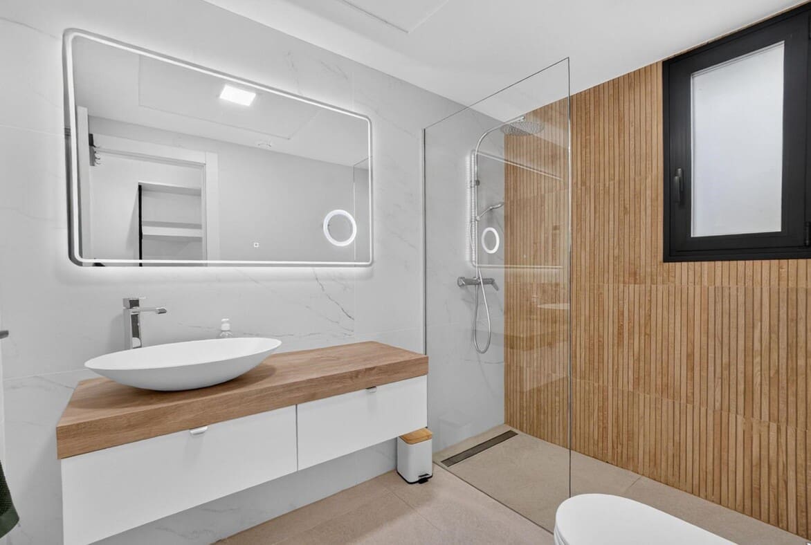 Chalet de 3 habitaciones en Guardamar del Segura en venta con piscina garaje - 420.000 € (Ref: 10176976)