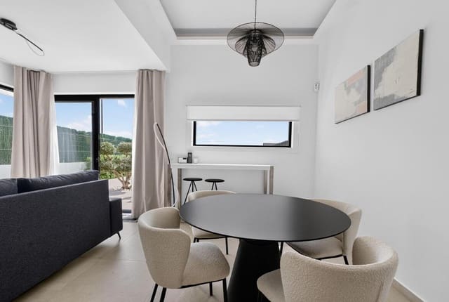 Chalet de 3 habitaciones en El Raso, Guardamar del Segura en venta con piscina garaje - 420.000 € (Ref: 10176976)