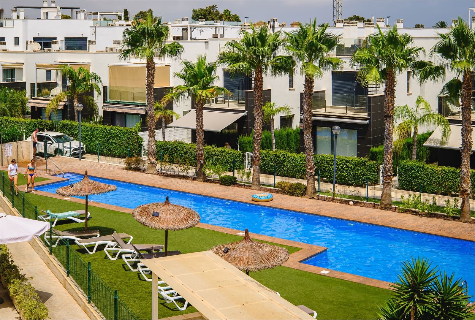 Apartamento de 2 habitaciones en Orihuela Costa en venta con piscina garaje - 285.000 € (Ref: 10176977)