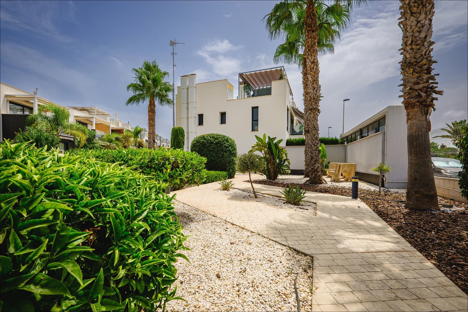 Apartamento de 2 habitaciones en Orihuela Costa en venta con piscina garaje - 285.000 € (Ref: 10176977)