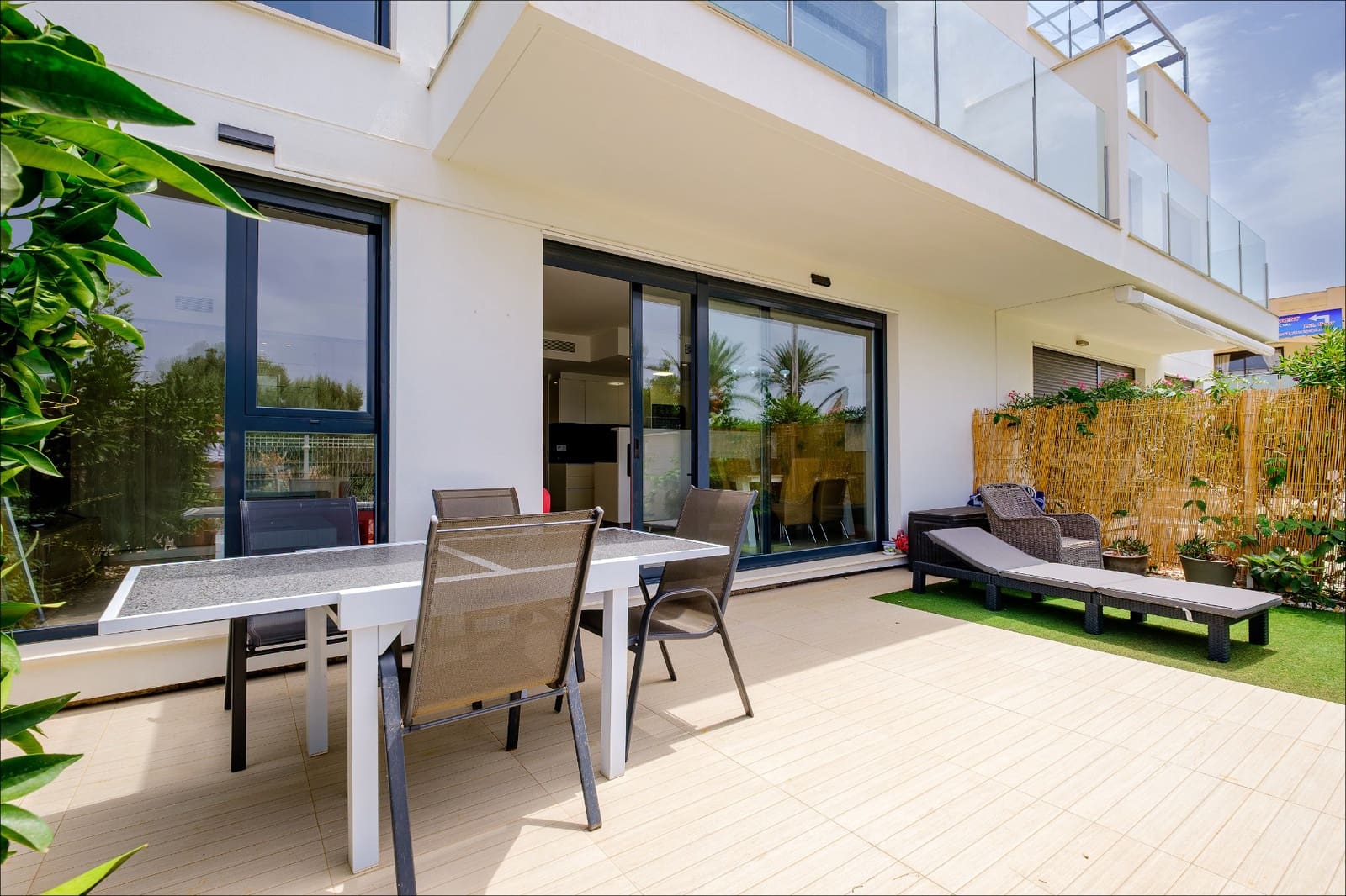 Apartamento de 2 habitaciones en Orihuela Costa en venta con piscina garaje - 285.000 € (Ref: 10176977)