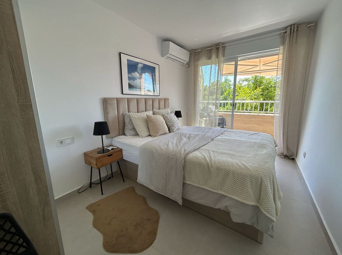 Apartamento de 3 habitaciones en Torrevieja en venta - 246.000 € (Ref: 10176979)