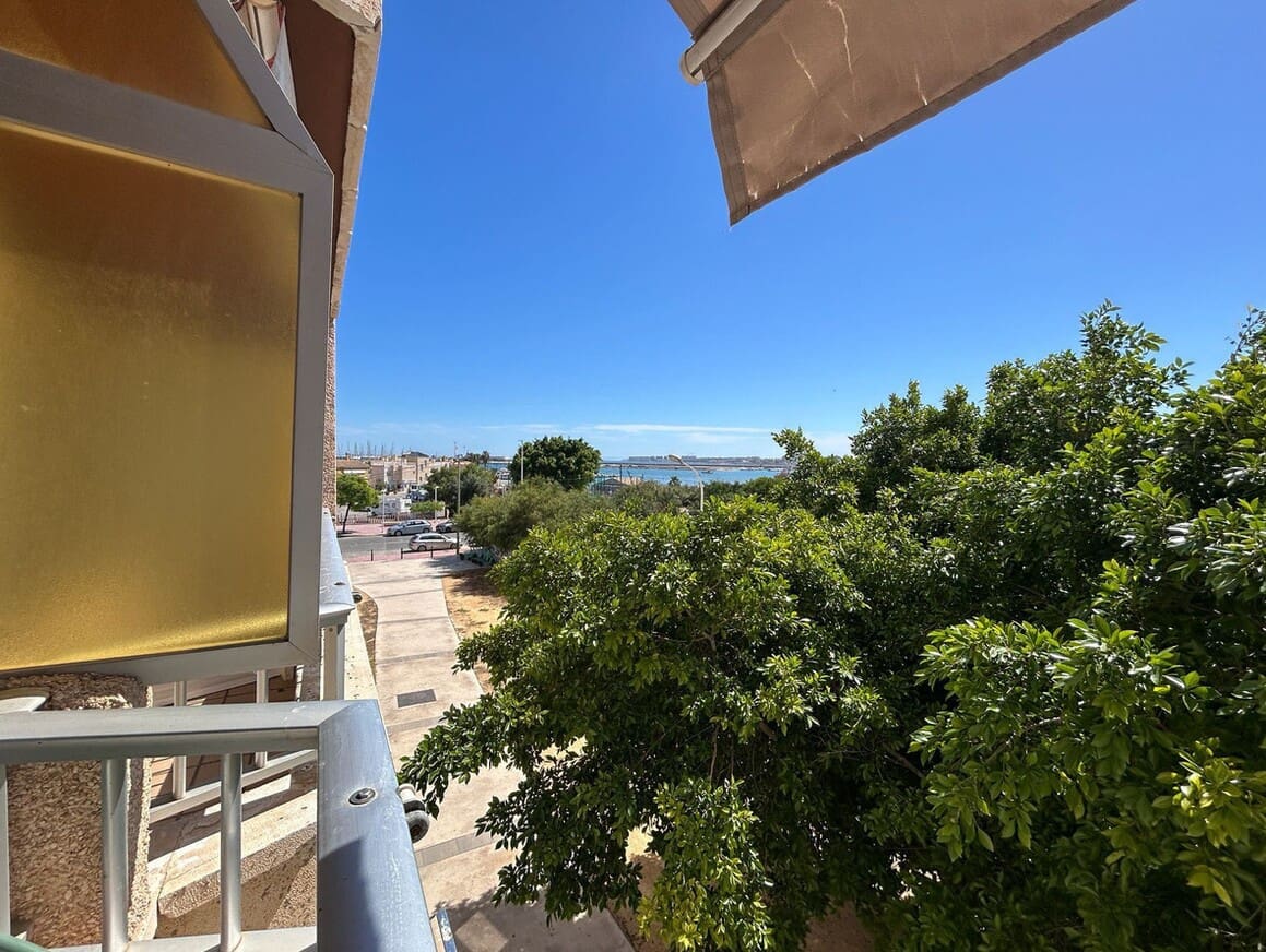 Apartamento de 3 habitaciones en Torrevieja en venta - 246.000 € (Ref: 10176979)