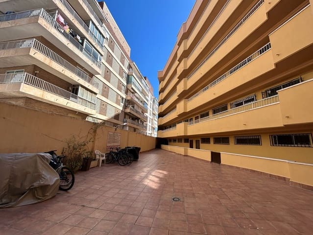 3 Zimmer Apartment zu verkaufen in Puerto Deportivo, Torrevieja - 246.000 € (Ref: 10176979)
