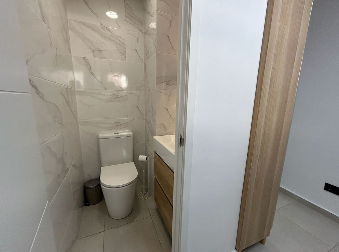 Apartamento de 3 habitaciones en Torrevieja en venta - 246.000 € (Ref: 10176979)