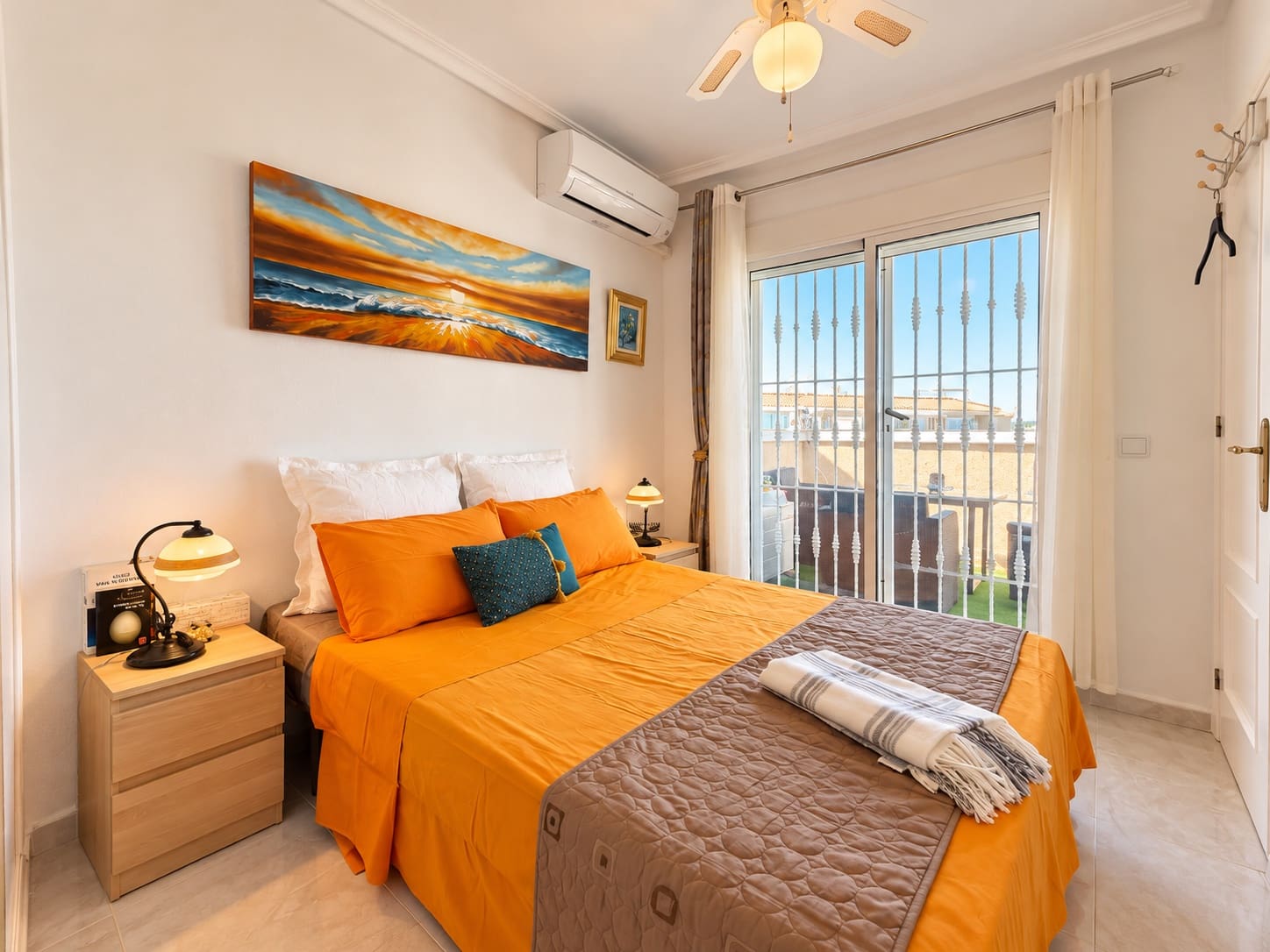 3 sovrum Radhus till salu i Orihuela Costa med pool garage - 215 000 € (Ref: 10176982)