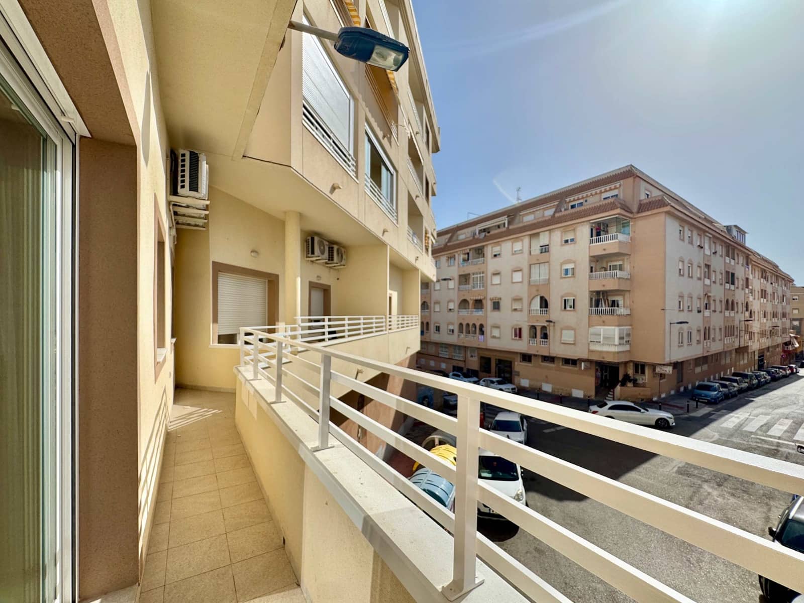 2 soveværelse Lejlighed til salg i Torrevieja med garage - € 210.000 (Ref: 10177567)