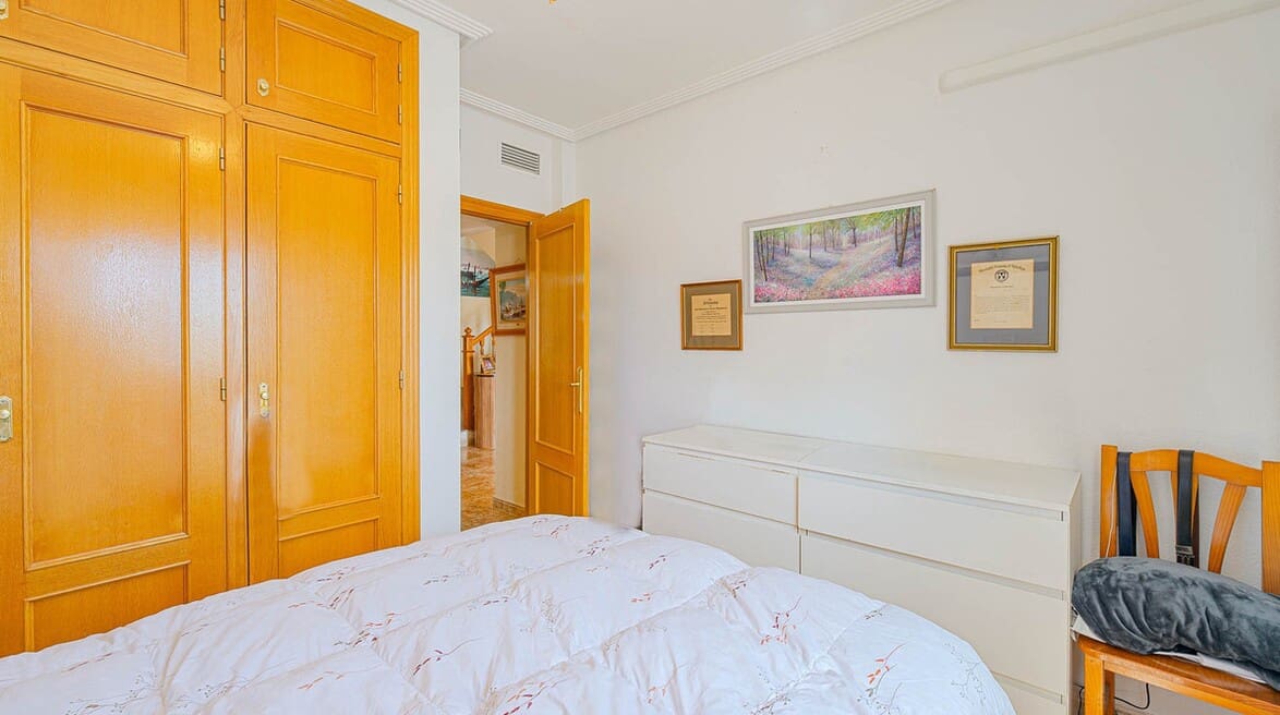 3 slaapkamer Huis te koop in Orihuela Costa met zwembad garage - € 265.000 (Ref: 10177568)