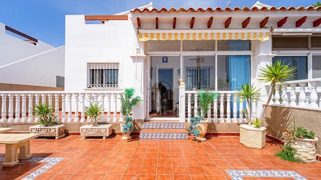 3 slaapkamer Huis te koop in Punta Prima, Orihuela met zwembad garage - € 265.000 (Ref: 10177568)