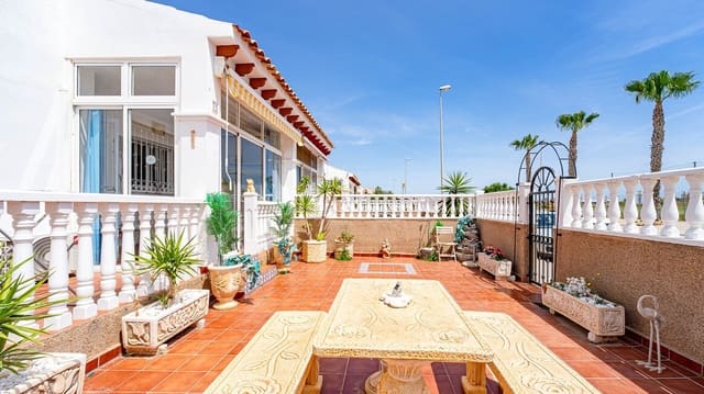 3 slaapkamer Huis te koop in Punta Prima, Orihuela met zwembad garage - € 265.000 (Ref: 10177568)