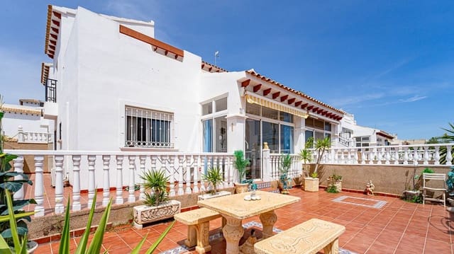 3 slaapkamer Huis te koop in Punta Prima, Orihuela met zwembad garage - € 265.000 (Ref: 10177568)