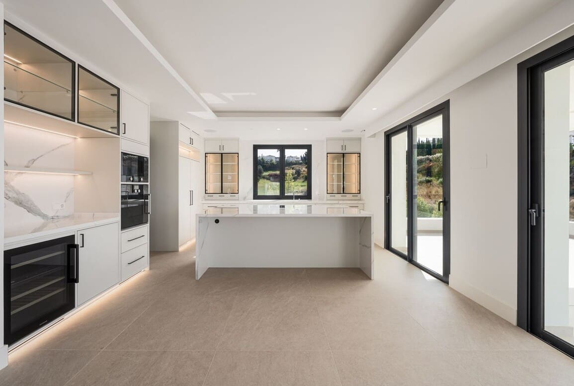 Chalet de 4 habitaciones en Estepona en venta con piscina garaje - 2.990.000 € (Ref: 10179266)