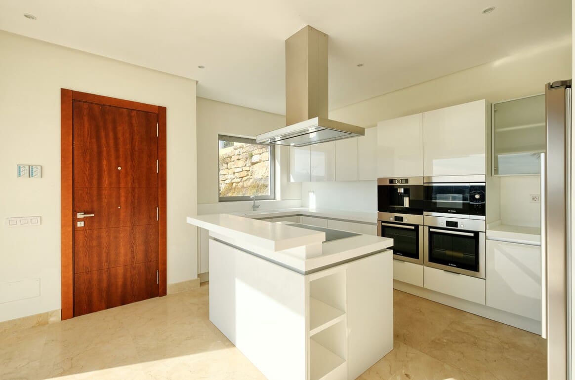 4 Zimmer Villa zu verkaufen in Benahavis mit Pool Garage - 2.200.000 € (Ref: 10179267)