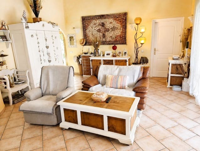 2 soverom Villa til salgs i Benahavís pueblo, Benahavís med garasje - € 795 000 (Ref: 10179271)