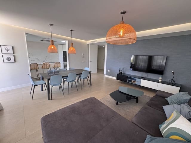 Apartamento de 2 habitaciones en Los Llanos, Estepona en venta con piscina garaje - 850.000 € (Ref: 10179273)