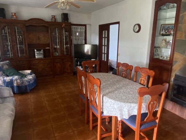 Chalet de 5 habitaciones en Los Llanos, Estepona en venta con piscina - 689.000 € (Ref: 10179277)