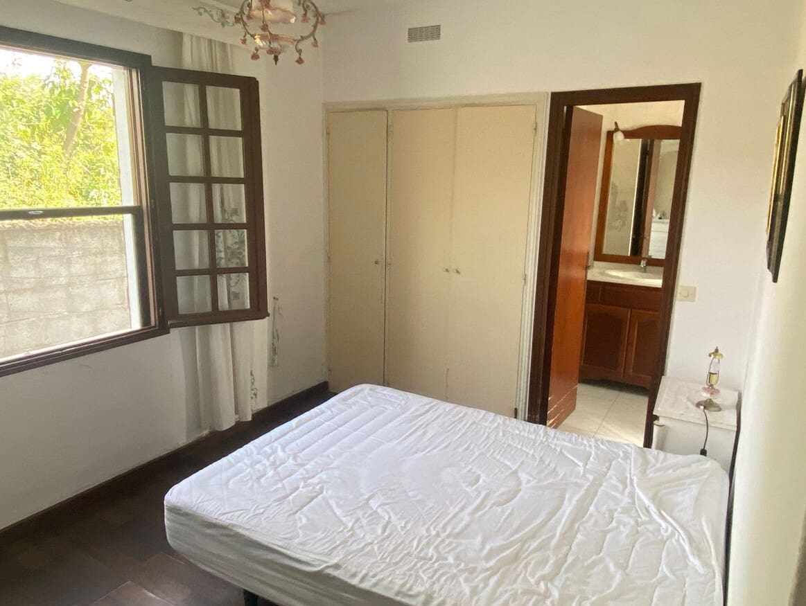 5 chambre Villa/Maison à vendre à Estepona avec piscine - 689 000 € (Ref: 10179277)