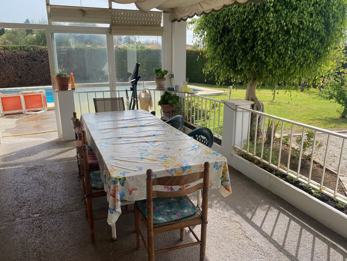 5 chambre Villa/Maison à vendre à Estepona avec piscine - 689 000 € (Ref: 10179277)