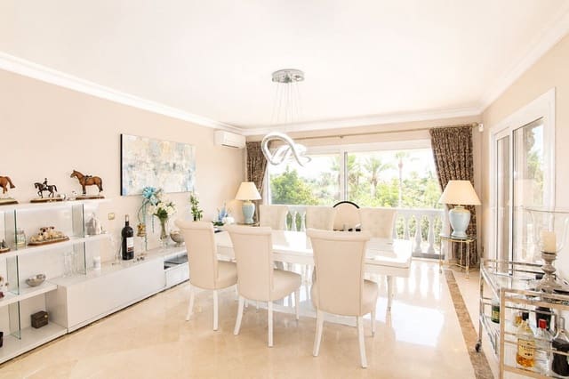 4 Zimmer Villa zu verkaufen in Elviria, Marbella mit Pool Garage - 1.500.000 € (Ref: 10179281)