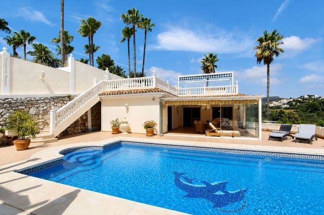 4 Zimmer Villa zu verkaufen in Elviria, Marbella mit Pool Garage - 1.500.000 € (Ref: 10179281)