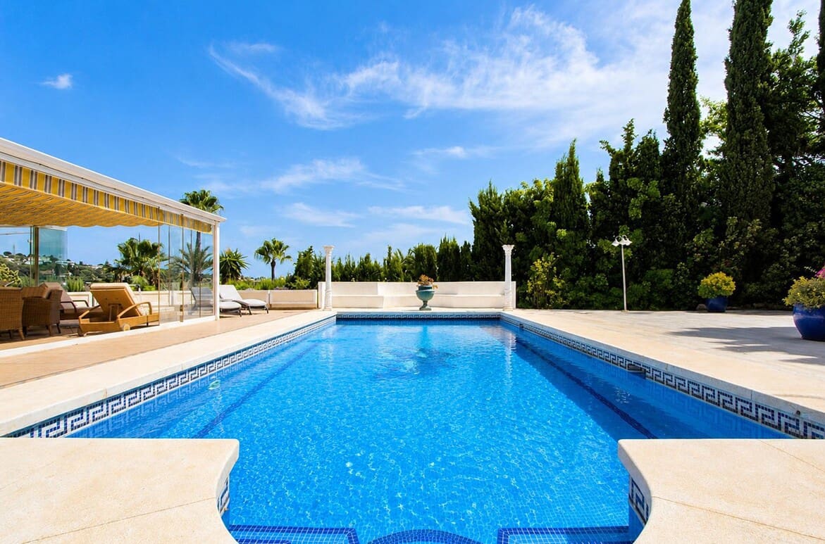 4 Zimmer Villa zu verkaufen in Elviria mit Pool Garage - 1.500.000 € (Ref: 10179281)