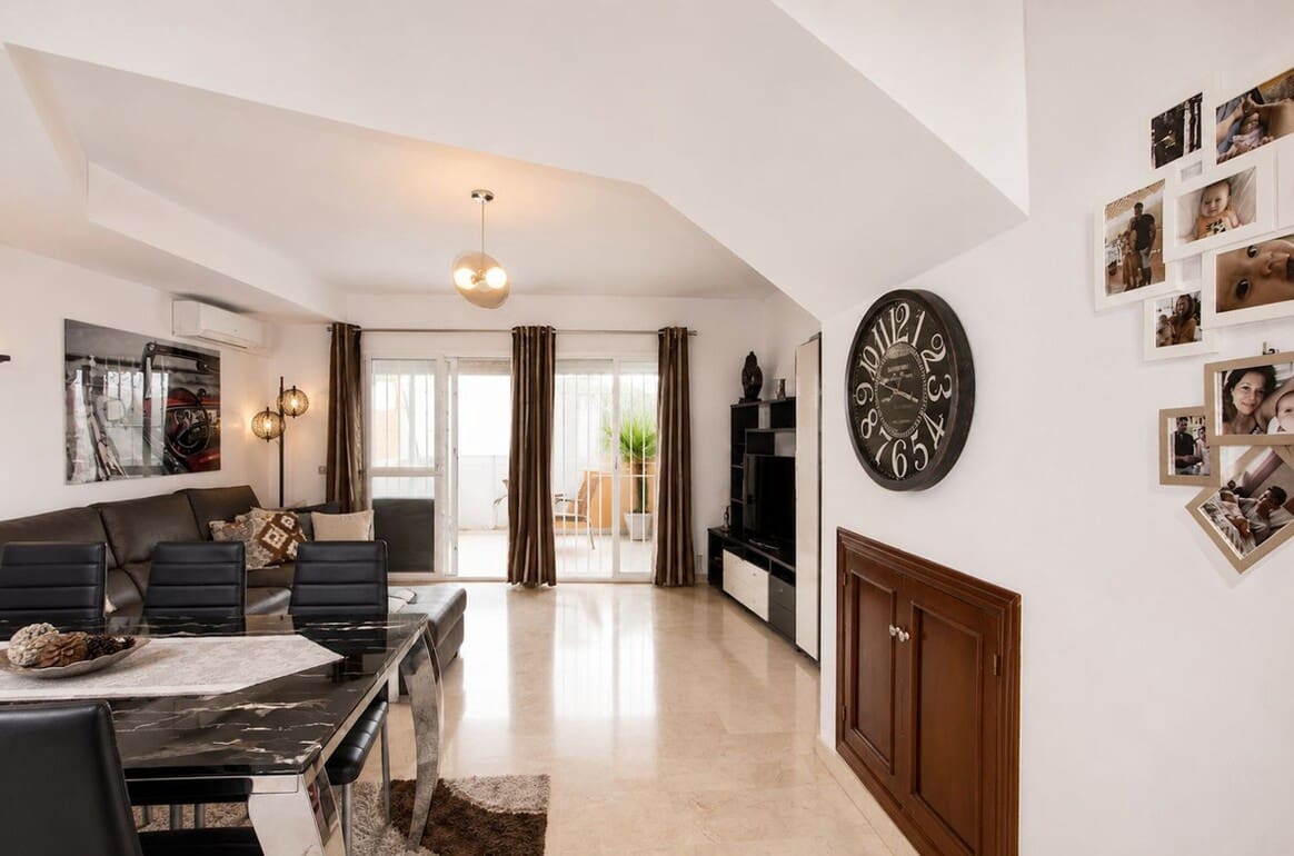 5 Zimmer Haus zu verkaufen in Marbella mit Pool Garage - 560.000 € (Ref: 10179283)